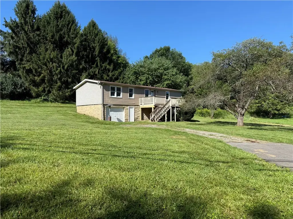 1285 Old Pulaski Road , Neshannock