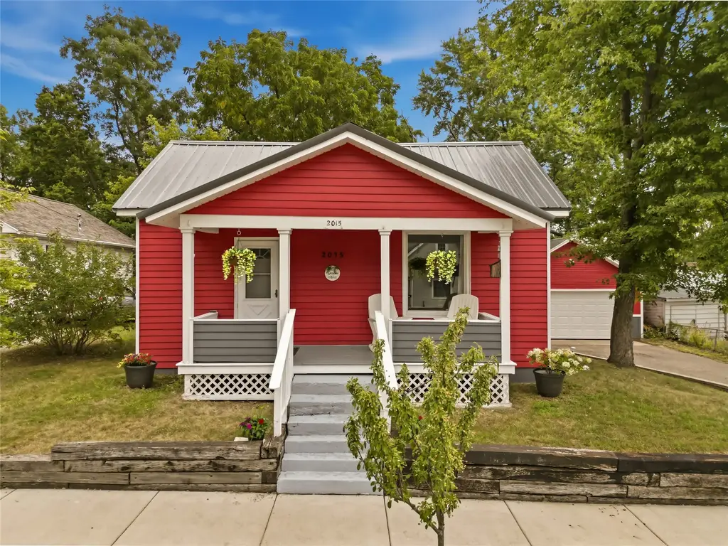 2015 4th Street, Eau Claire