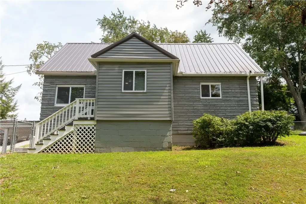 824 Ridge Road , Centerville