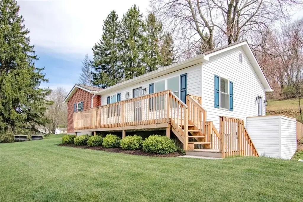 582 Oneida Valley Road , Center