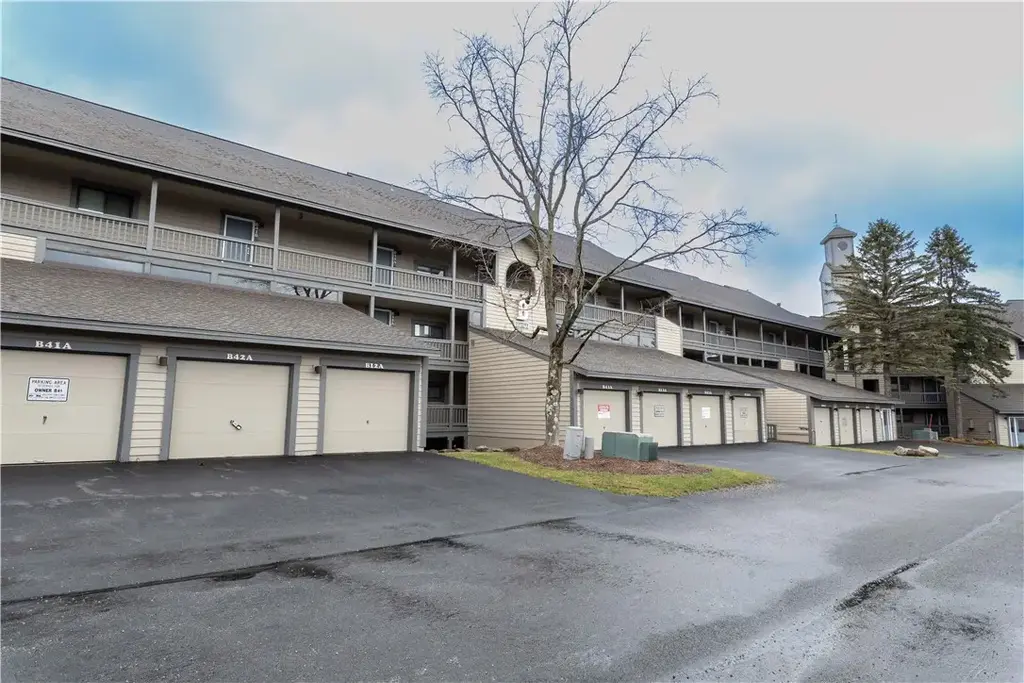 B14ab Stoneridge Drive , Seven Springs Resort