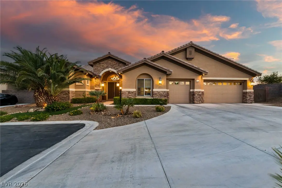 Photo of Listing #2810370