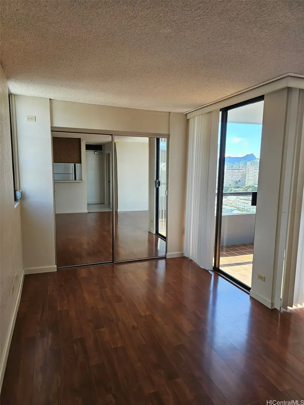 (unit #1907) 2100 Date Street, Honolulu