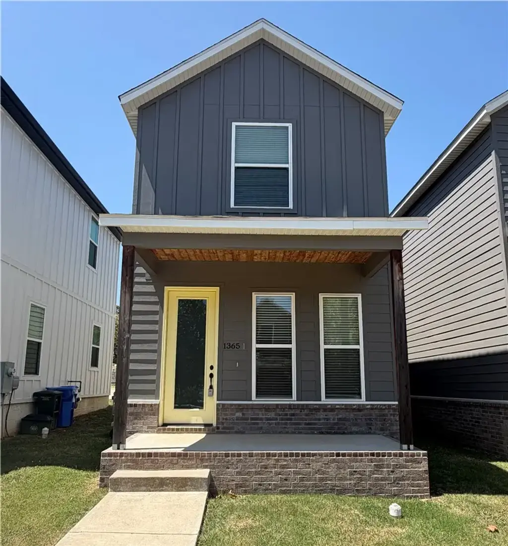 1365 S Duncan Avenue 1, Fayetteville