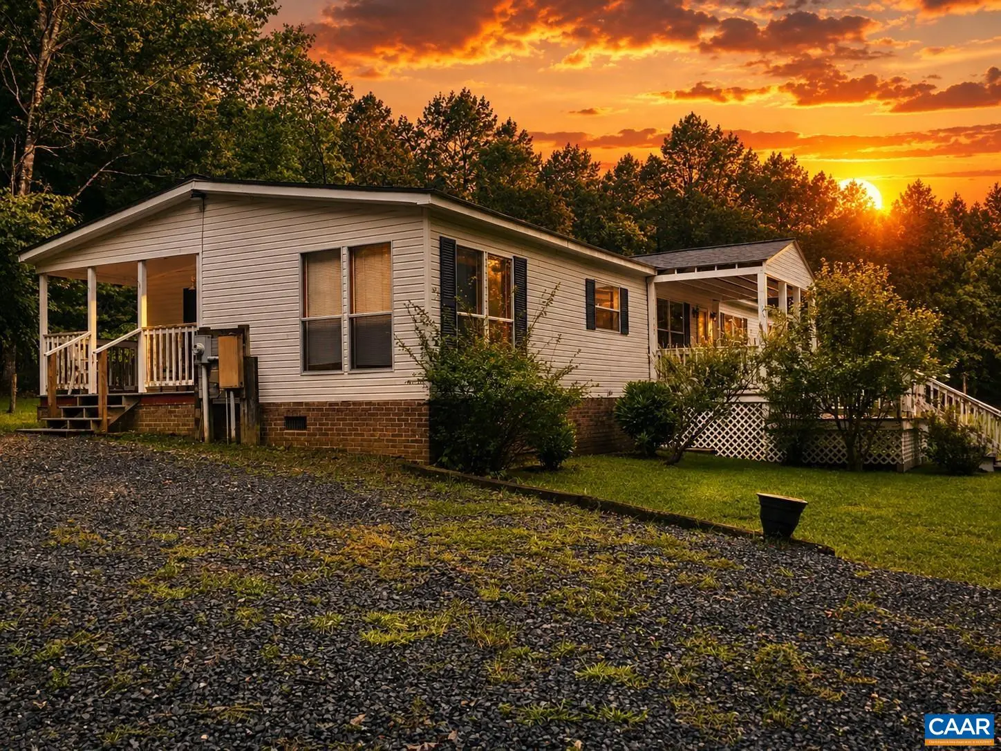 23 Blackwell Rd, Scottsville