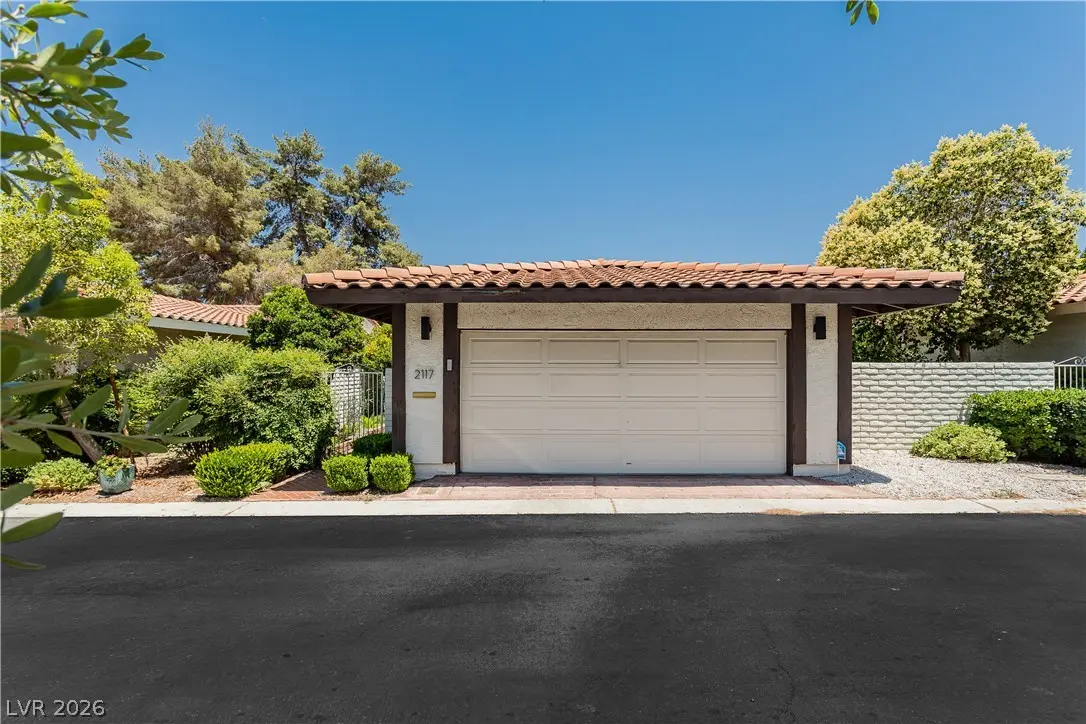 Photo of Listing #2810477