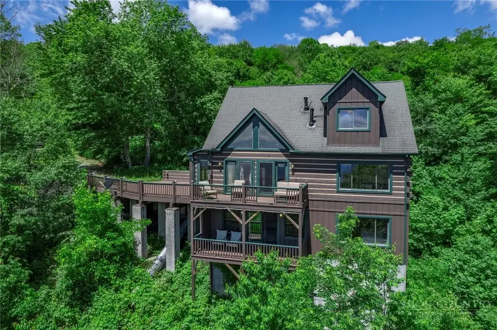 173 Huckleberry Lane, Banner Elk