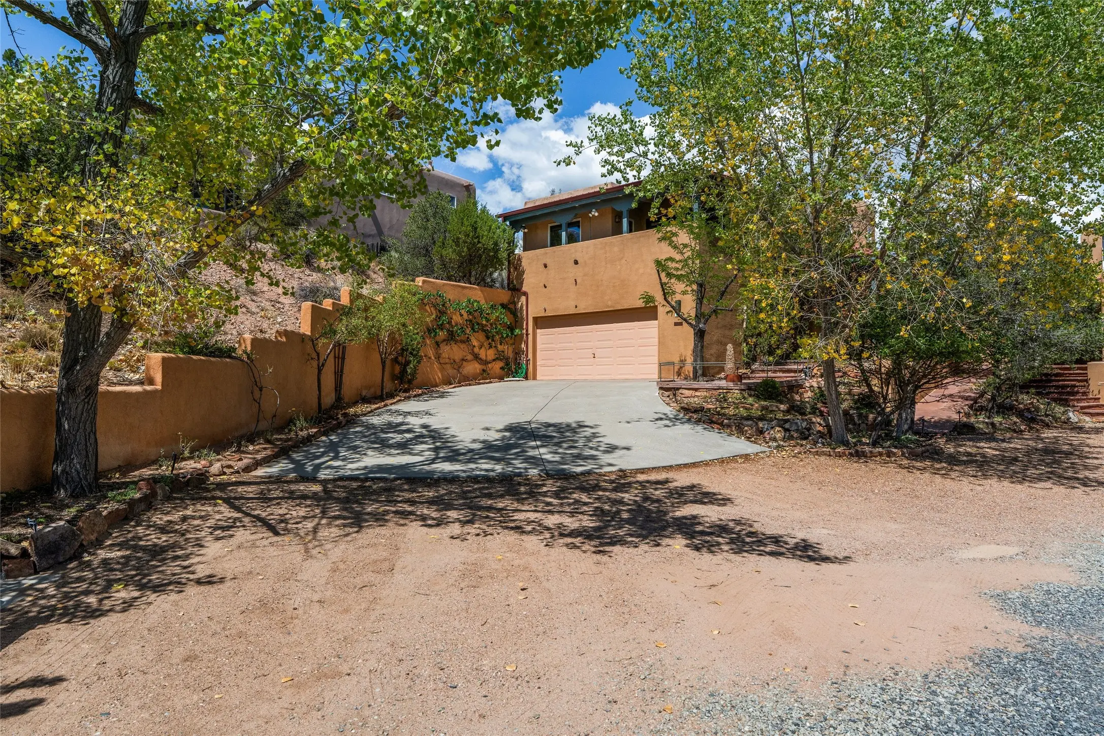233 Camino De La Sierra, Santa Fe