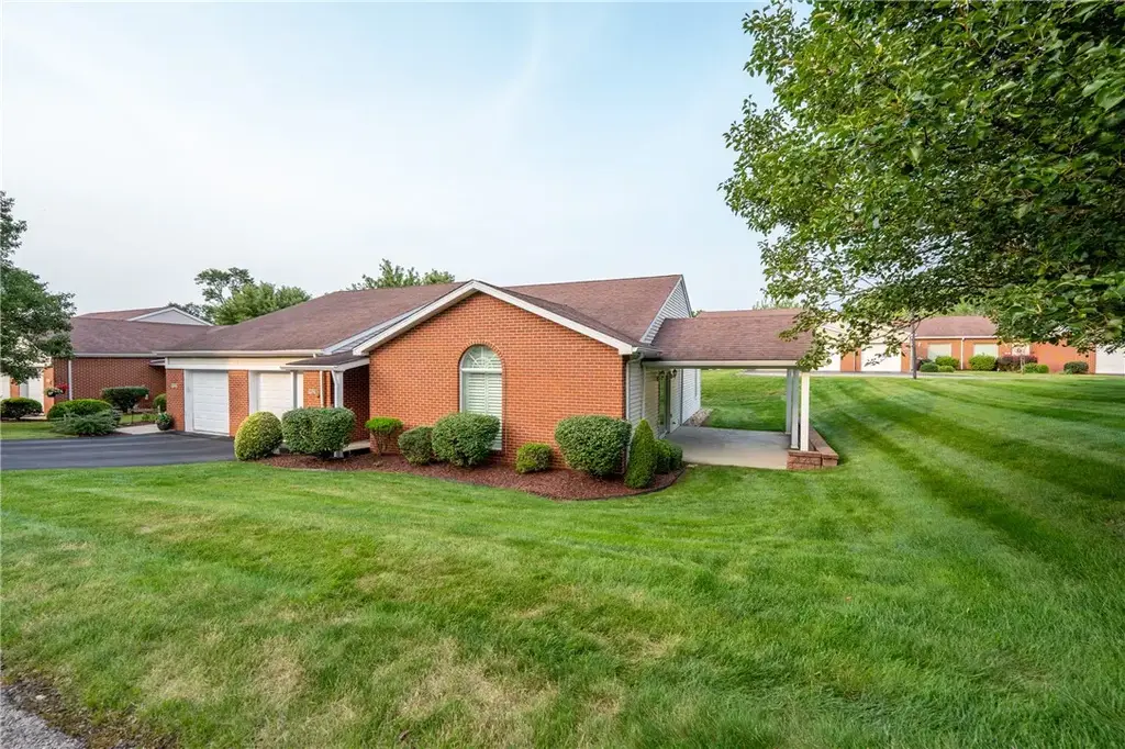 1525 Timothy Drive , Derry