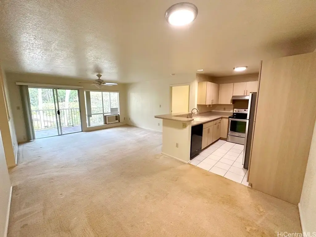 95-270 Waikalani Drive # J204, Mililani