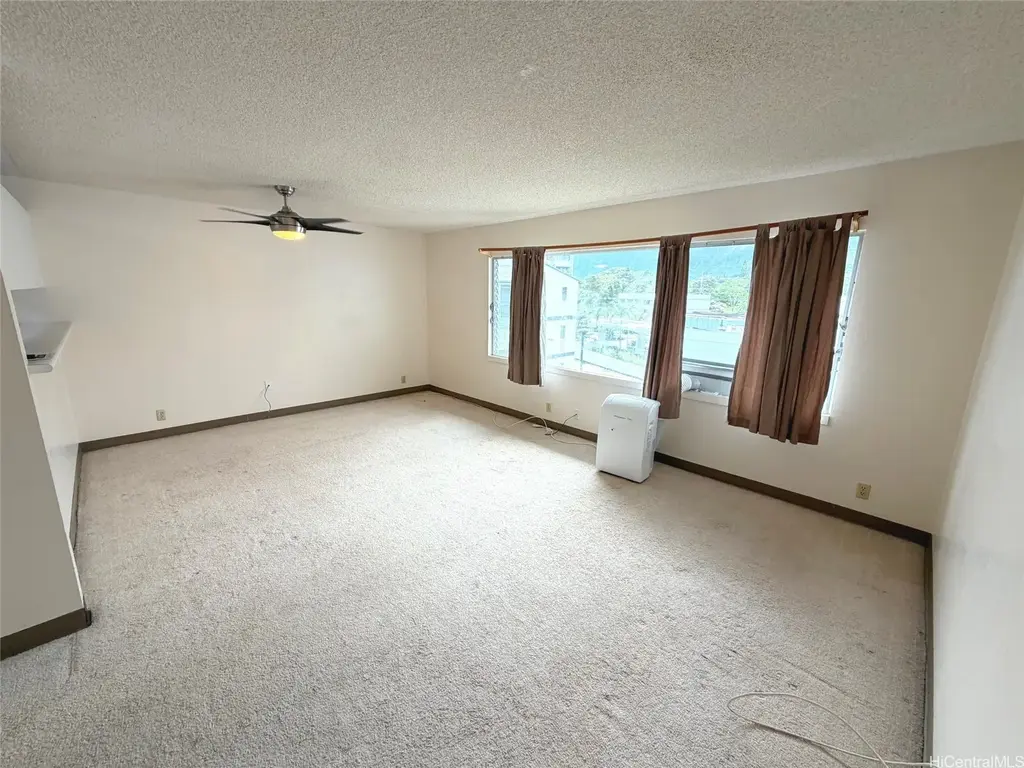 46-269 Kahuhipa Street # D302, Kaneohe