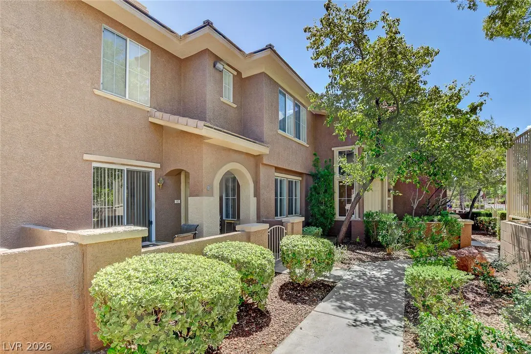 10190 Deerfield Beach Avenue 102, Las Vegas