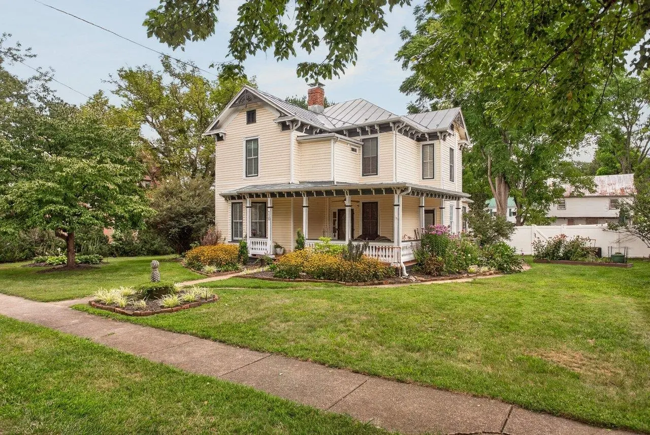 110 Park Ave, Grottoes