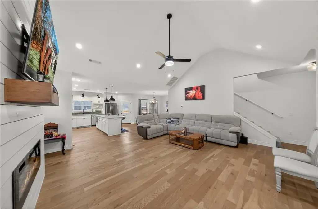 4501 Sw Culture Street, Bentonville