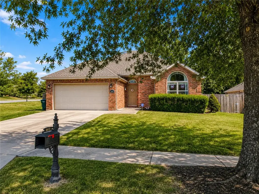3682 W Grouse Road, Fayetteville