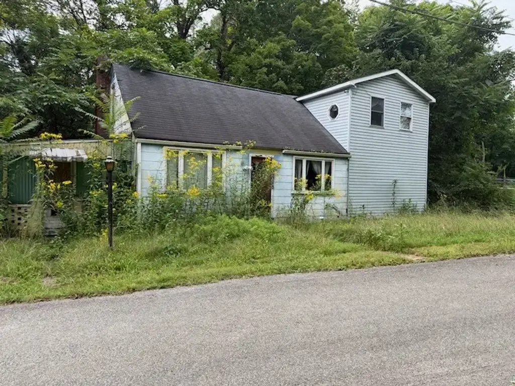 202 Clark, Saltsburg Area