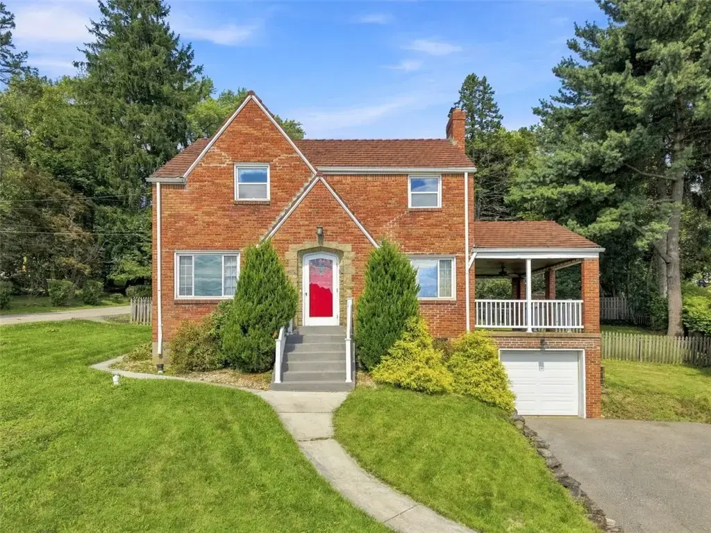 201 Broughton Road , Bethel Park