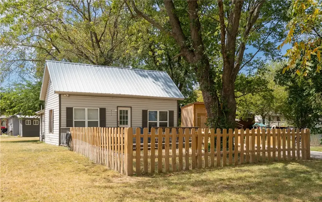 311 Sw 3rd Avenue, Gravette