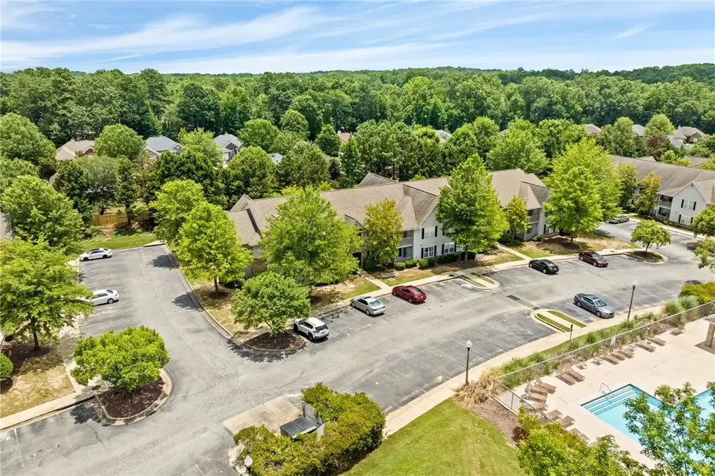 1385 S Donahue Dr 2103, Auburn