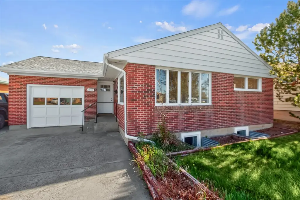 1018 3rd Avenue Nw, Great Falls
