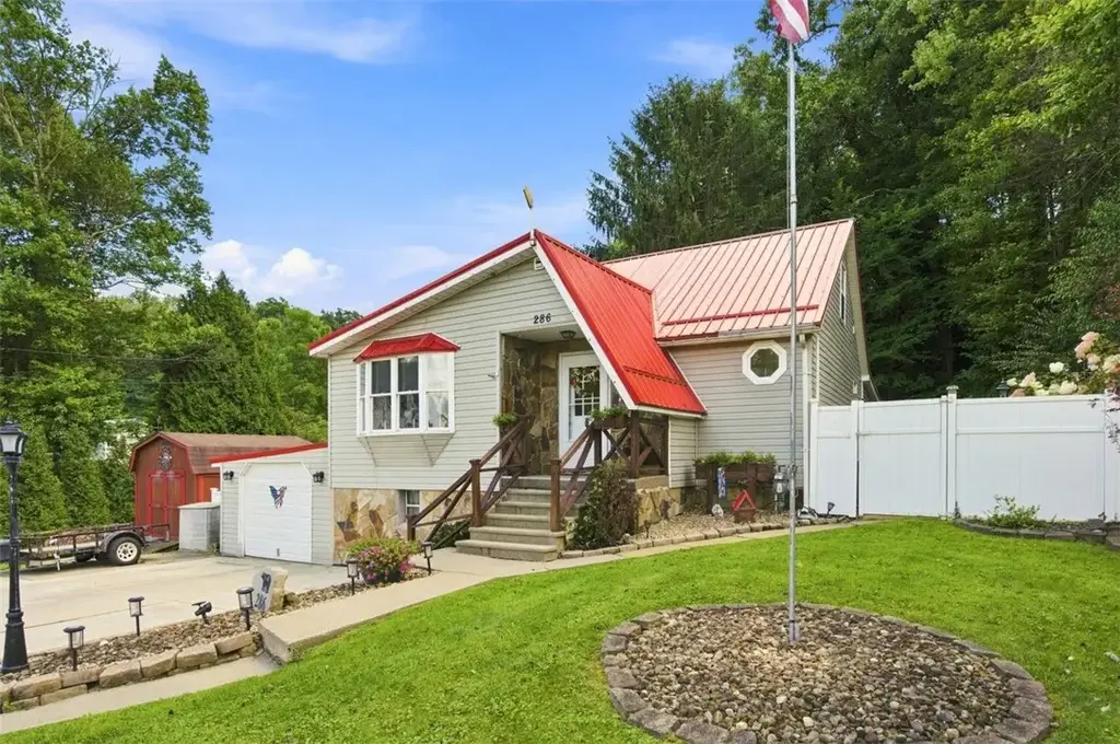 286 Big Knob Road , New Sewickley
