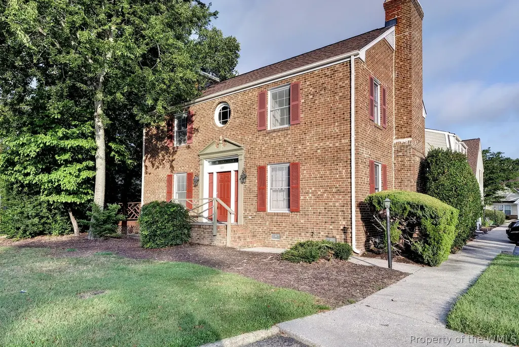 101 Burnt Bridge Way, Yorktown