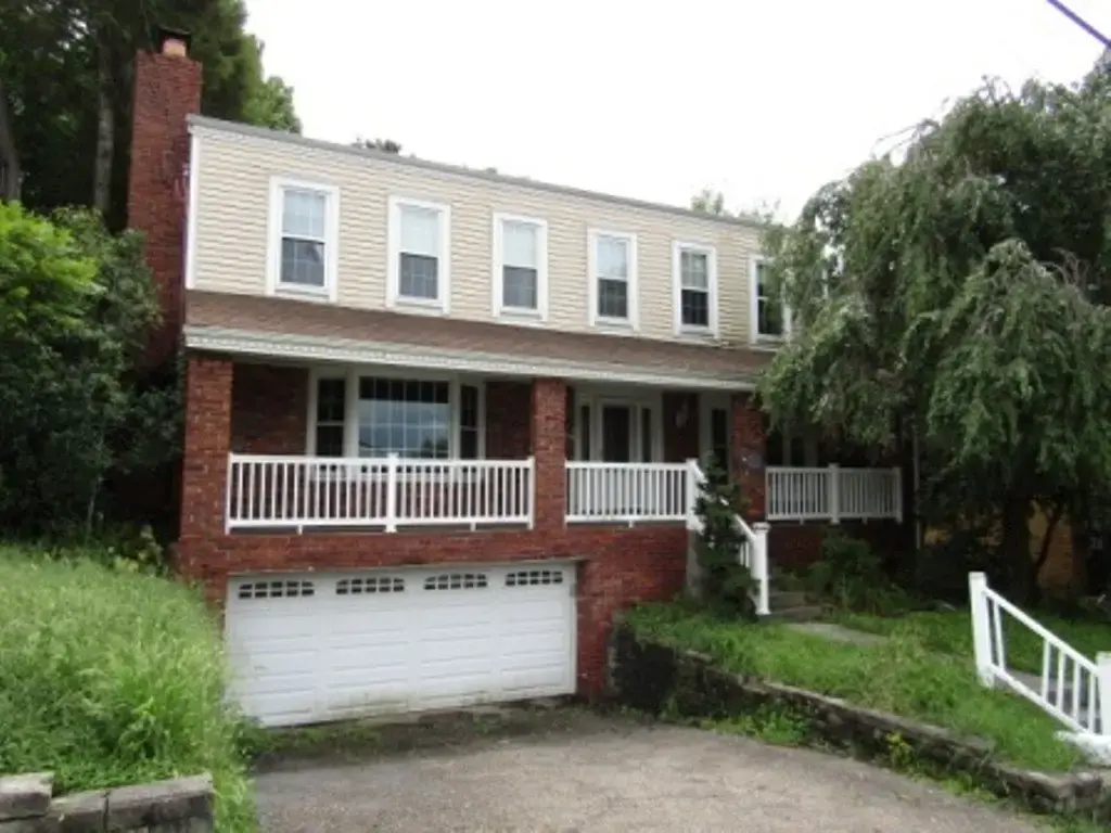 123 Olancha Avenue , Brentwood