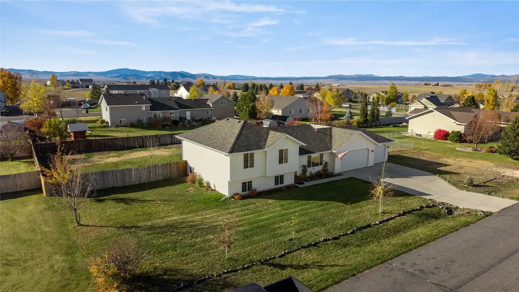 3190 Stillwell Drive, Helena