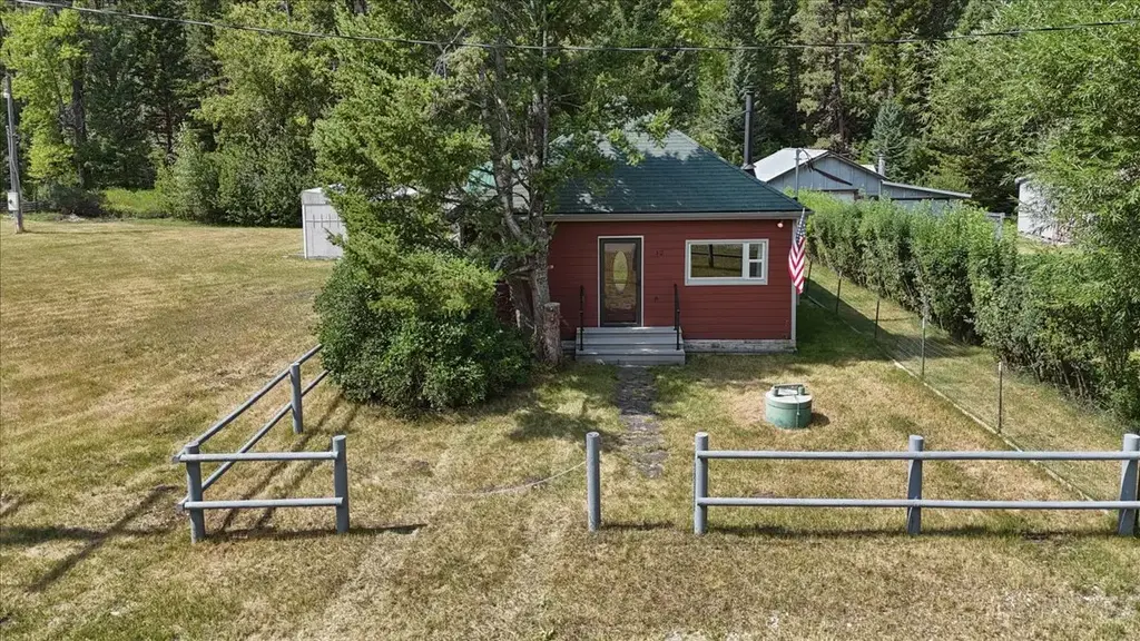 12 Cascade Avenue, Monarch