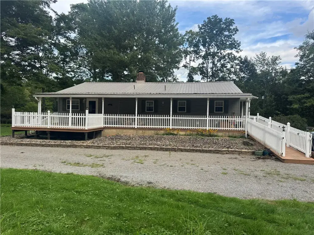 120 Wolf Lane, Worth