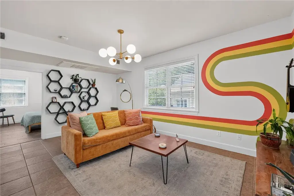 204 N Shipley Alley 103, Fayetteville