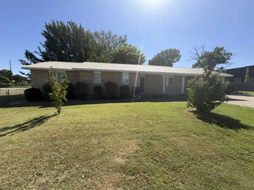 123 40th Street, Springdale