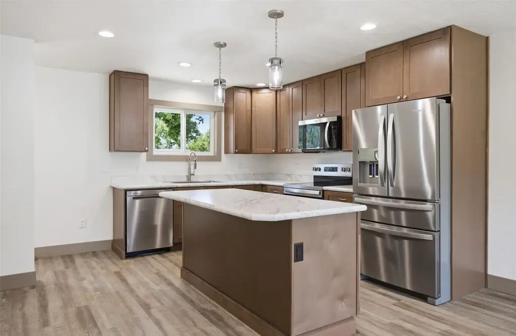 303 Spruce Street, Superior