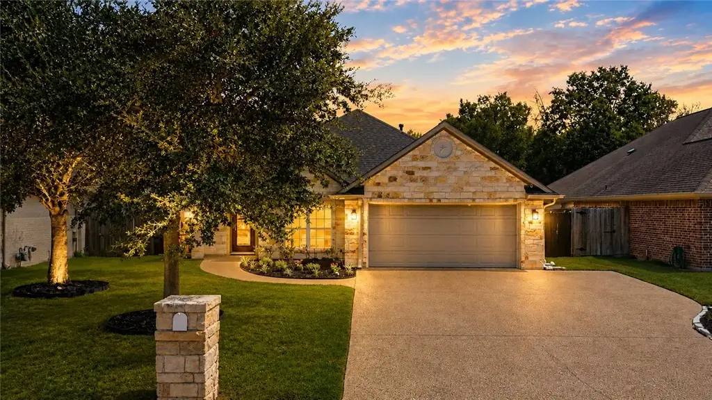 3711 Dove Crossing Lane, College Station