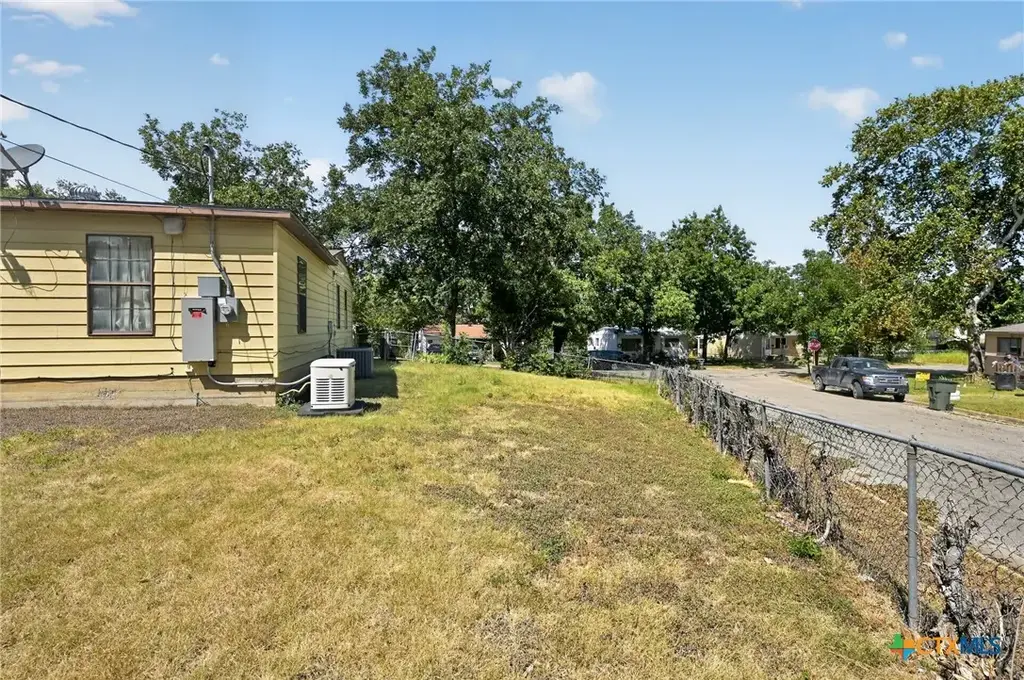 120 Collins Avenue, Killeen