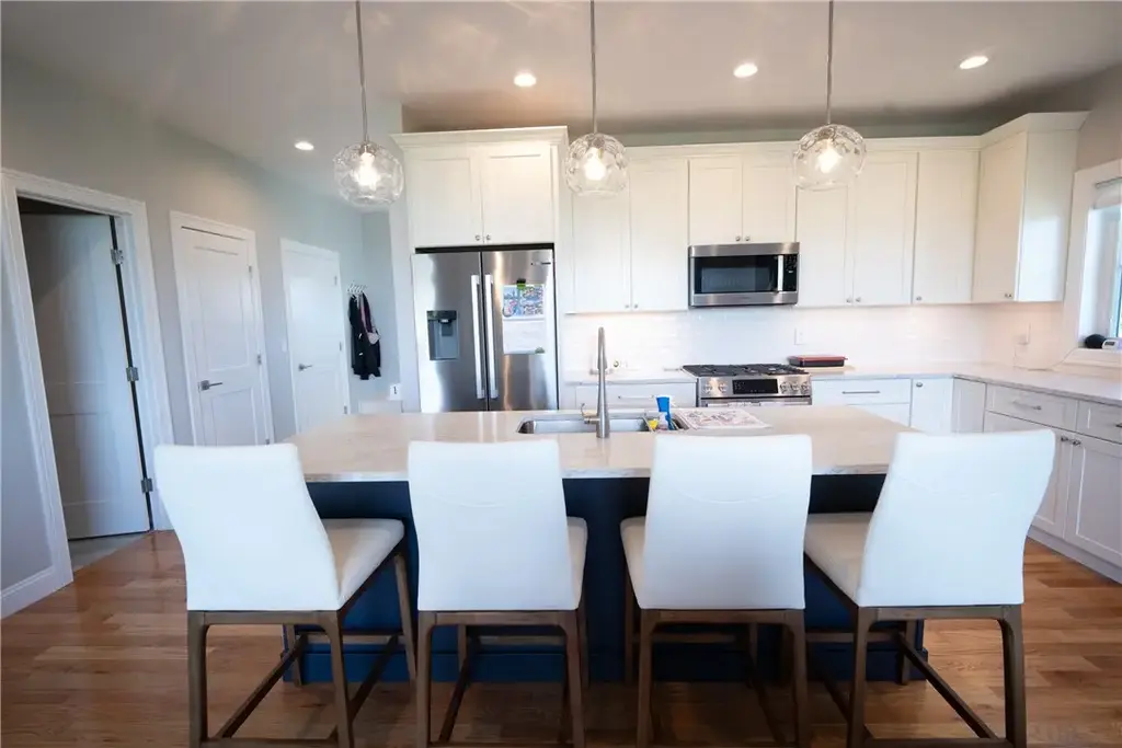 153 Revolution Way, Middletown