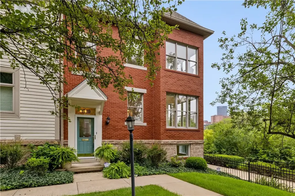 1710 Shore Court , South Side