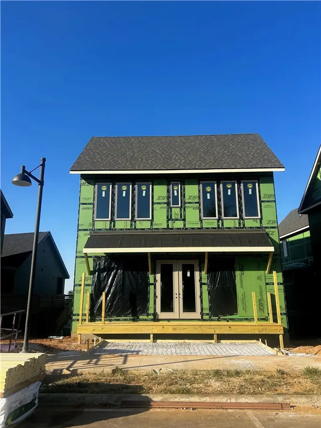 2318 W Markham, Fayetteville