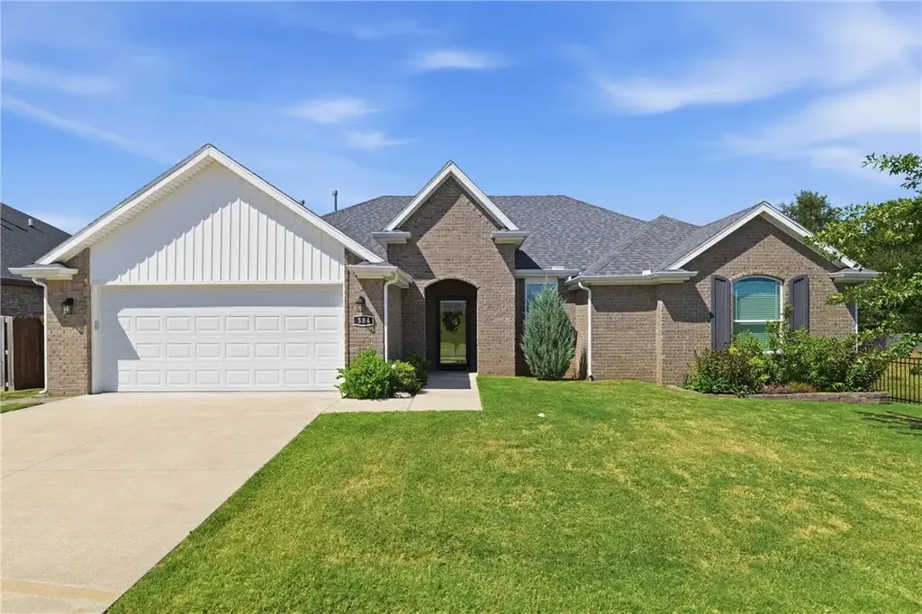 384 Tyler Road, Farmington