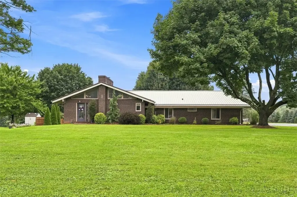 146 Shannon Road , Connoquenessing