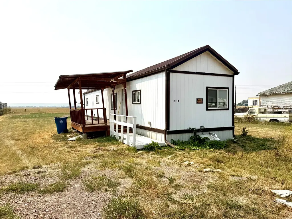 1319 Eisenhower Avenue N, Great Falls