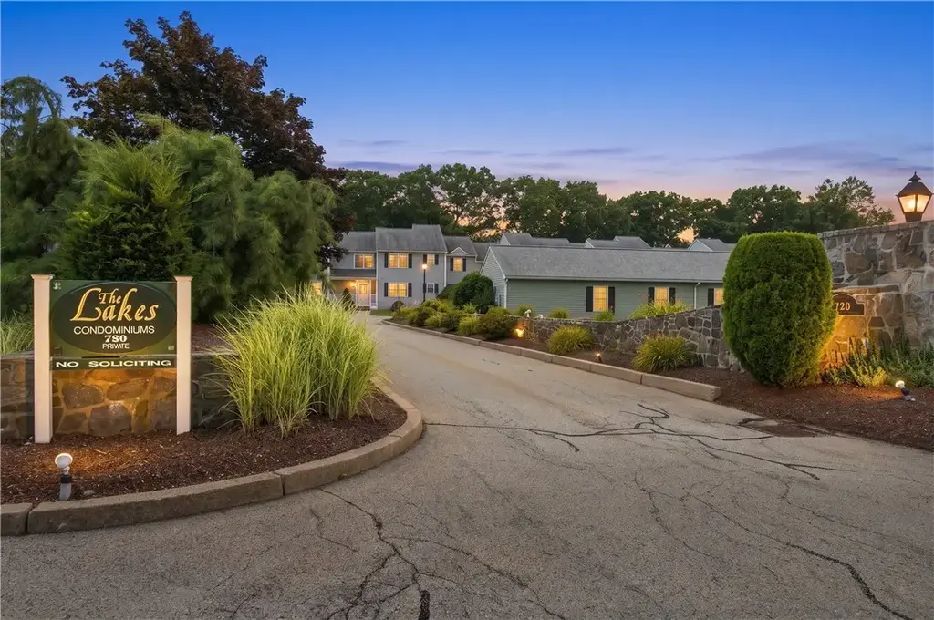 720 Putnam Pike # 704, Smithfield