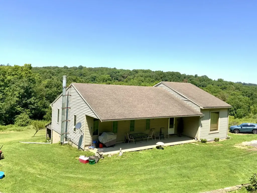 141 Upper Service Road, Green