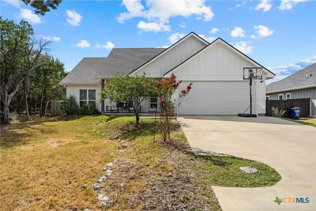 5111 Goliad Drive, Temple