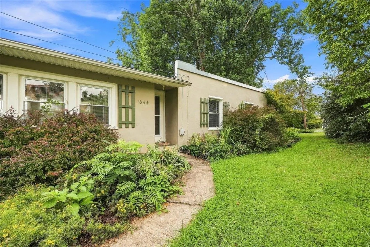 1644 Buick St, Staunton