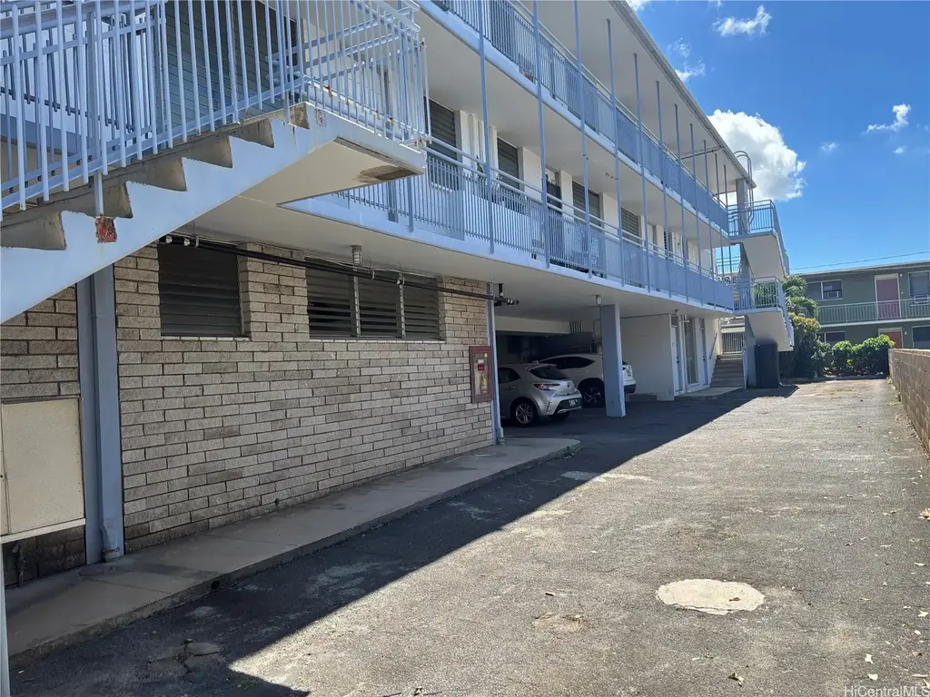 933 Wiliwili Street, Honolulu