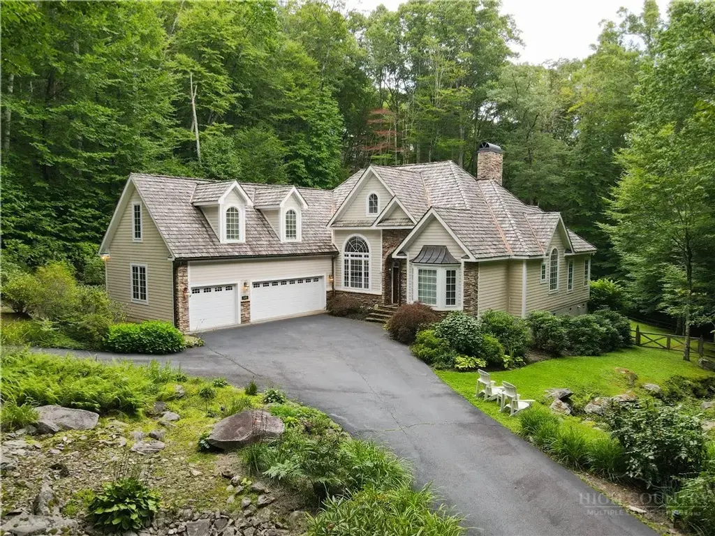 610 Rock Ledge Lane, Linville