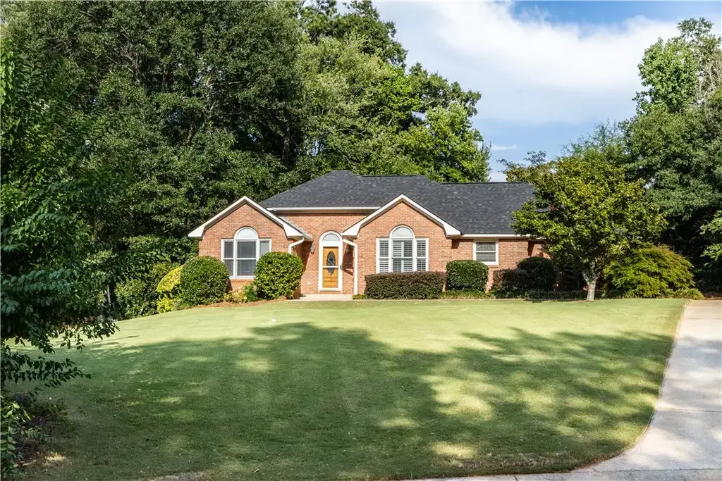 2305 Ellenwood Dr, Opelika