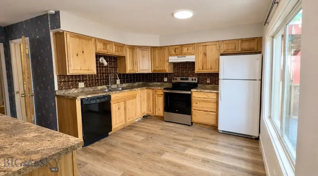 1217 W Silver, Butte