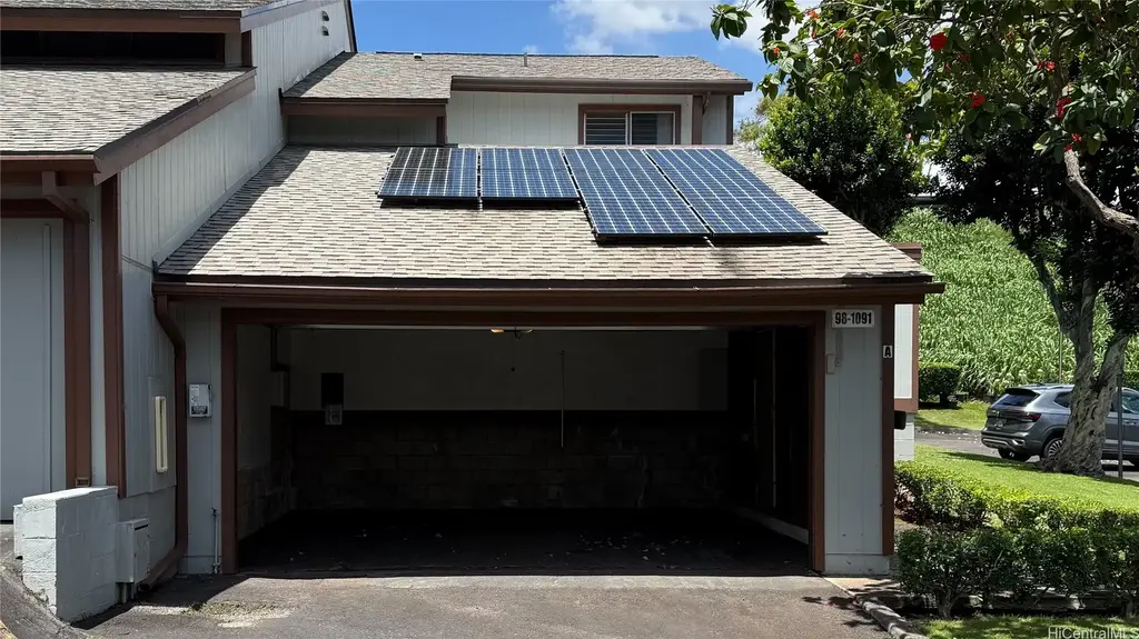 98-1091 Komo Mai Drive # A, Aiea